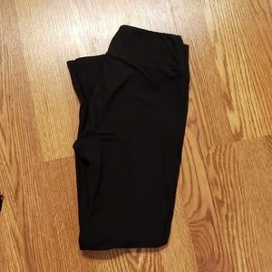 Black Lularoe leggings